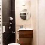 Barirooms - District 198 Maison d'hôtes *