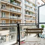 Barirooms - District 198 *